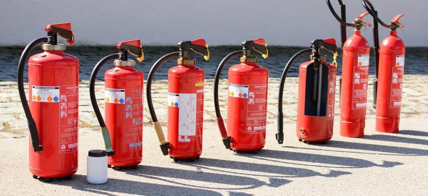 fire extinguisher 712975 1280