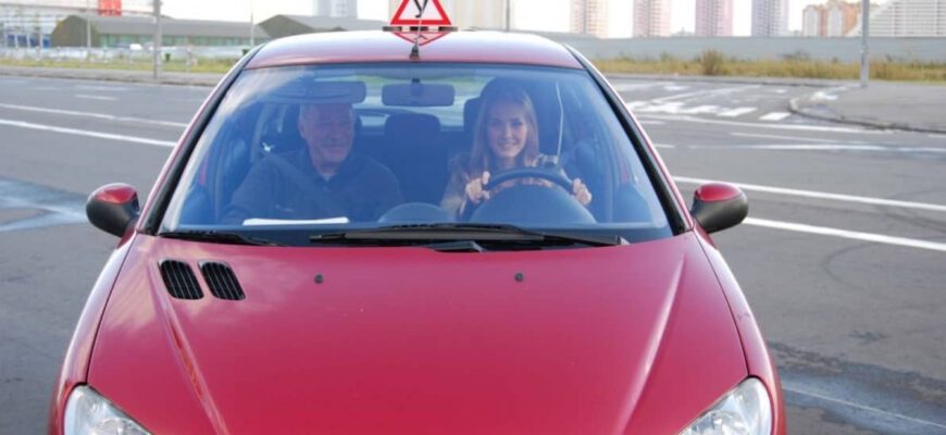 Сколько стоит учиться на права: сроки и цена обучения в автошколе 2022